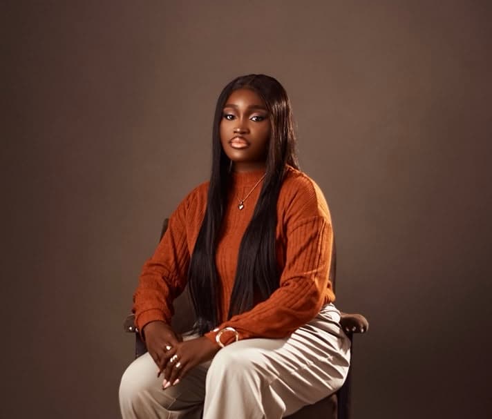 Chomini Tosan Victoria, Project Makeover Coordinator